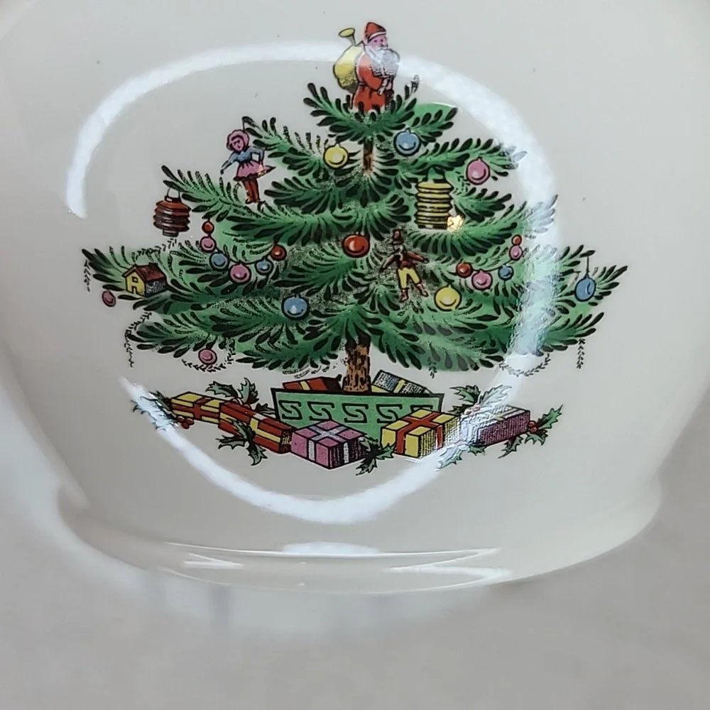Spode Christmas Tree Mint Vintage Collectible Holiday 24oz Ceramic Jug/Pitcher